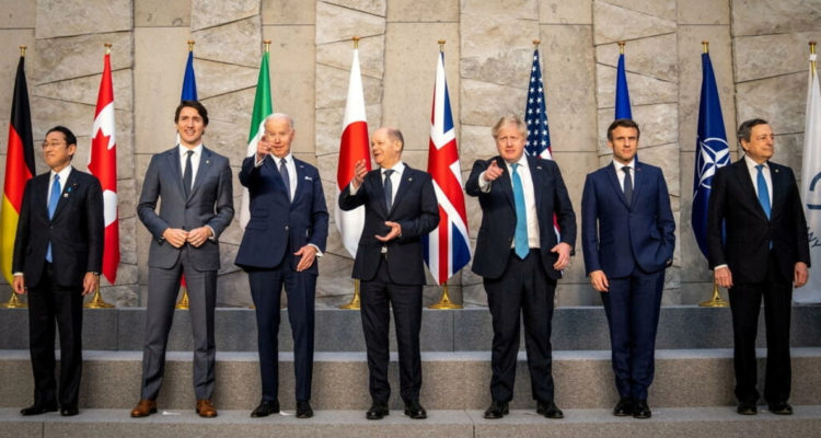 La OTAN “refuerza su unidad” y el G7 amplía nuevas sanciones contra Rusia