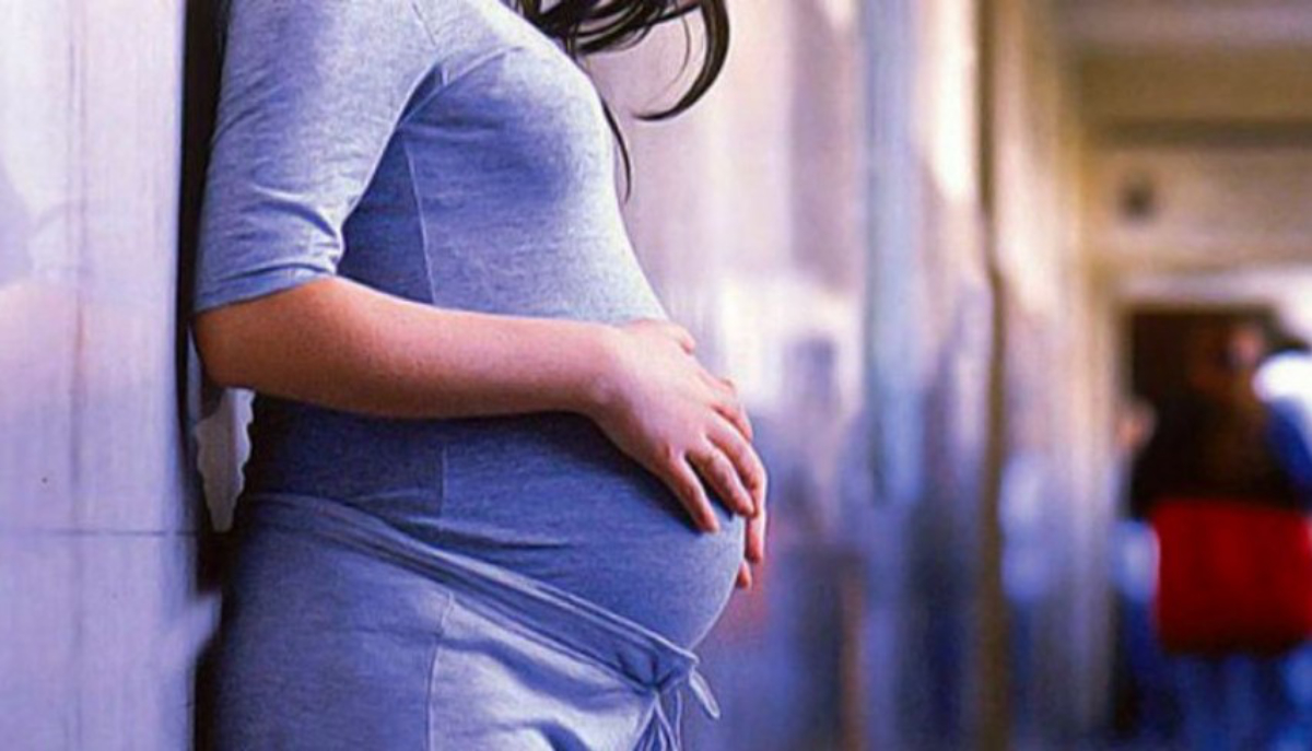 Argentina: la pírrica condena al violador que embarazó 3 veces a su hijastra.