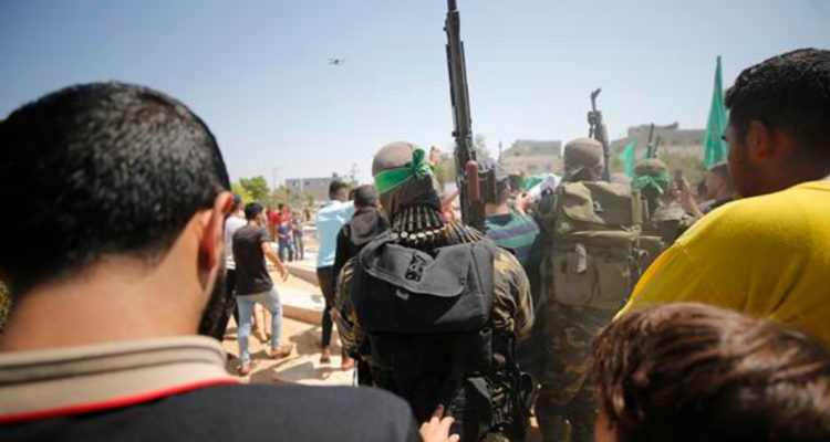 Cuatro personas muertas deja presunto ataque terrorista y atropello al sur de Israel