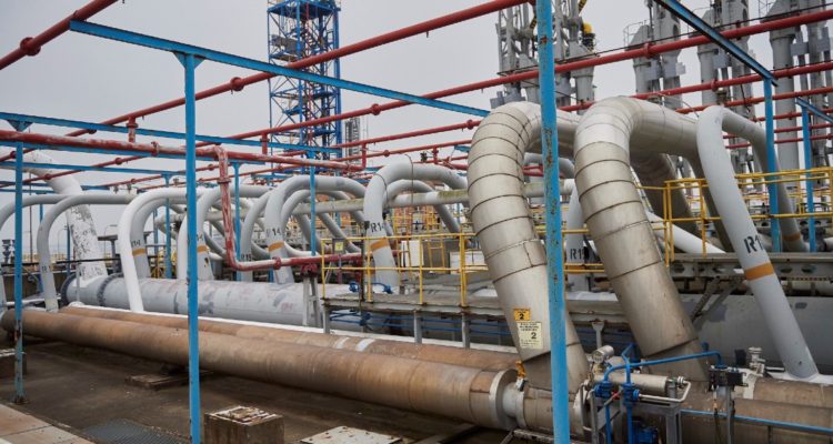 El petróleo mantiene su escalada llegando a nuevo máximo desde 2013