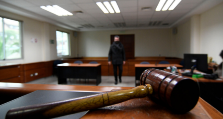 Profesores de liceo de Río Bueno ganan demanda por vulneración de derechos contra municipio