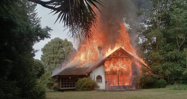 Queman casa de primo de Luchsinger-Mackay