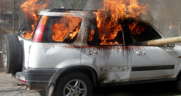 Queman vehículo en Rahue Alto