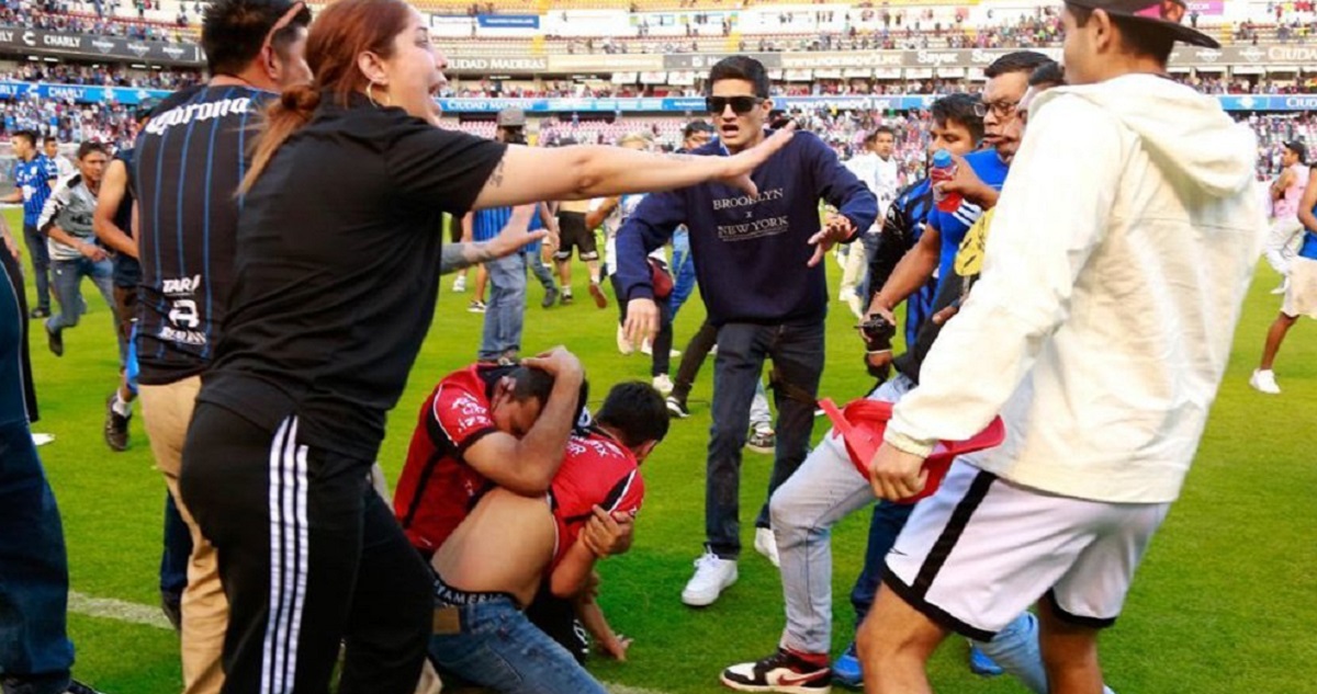 Vergonzosa Pelea de hinchas en Querétaro con Atlas