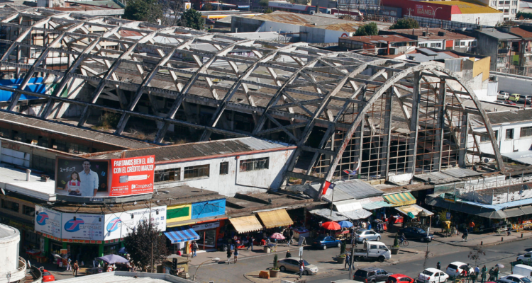 Recuperación de Mercado de Concepción costará más por inacción de autoridades