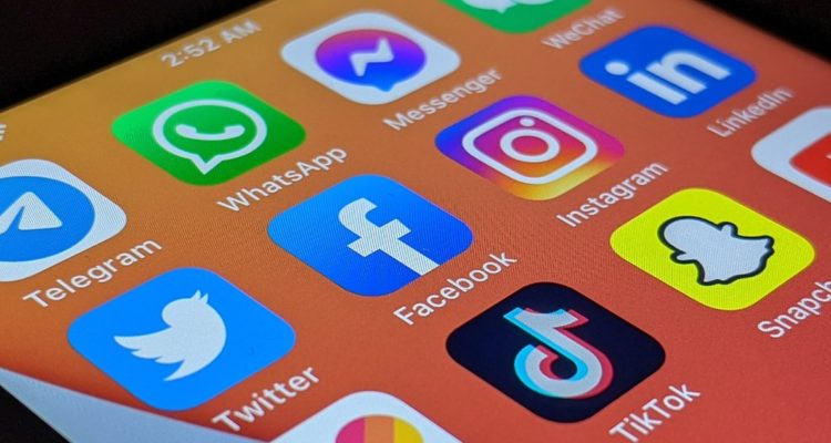 CNC reporta que comercio informal online sigue tomando fuerza en Chile con gran evasión del IVA