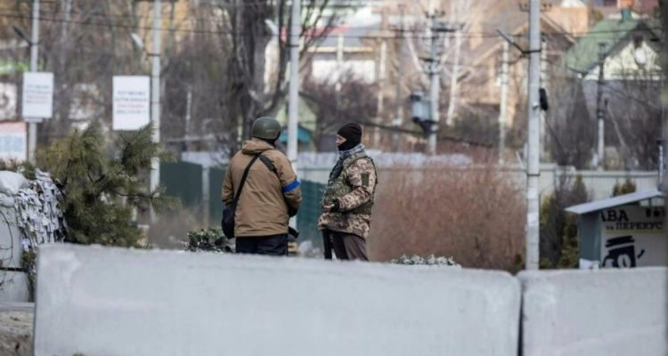 Rendirse o morir el dilema que plantea un pueblo fantasma de Ucrania a los soldados rusos