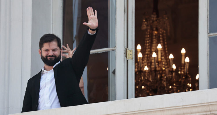 Gabriel Boric sostiene nutrida agenda con invitados al cambio de mando