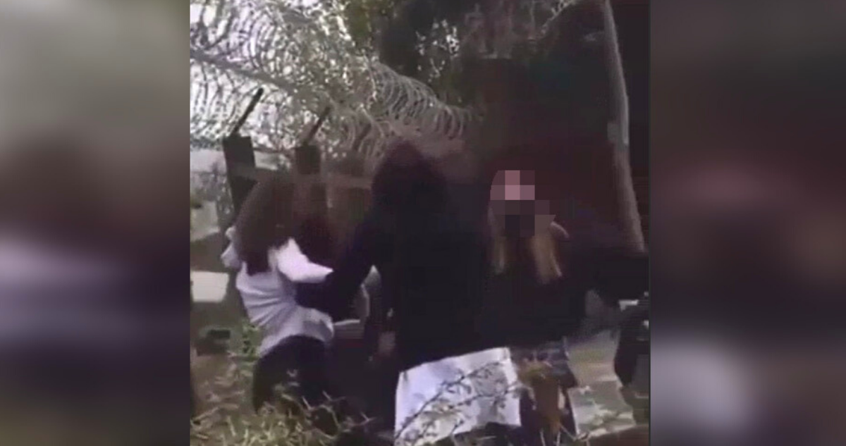 Cinco alumnas se enfrentan en violenta riña en colegio de La Calera.
