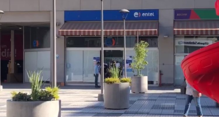 Robo en sucursal Entel Mall Plaza Oeste