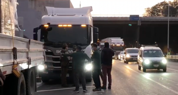 Individuos robaron $300 millones en perfumes durante atraco en la Autopista del Sol