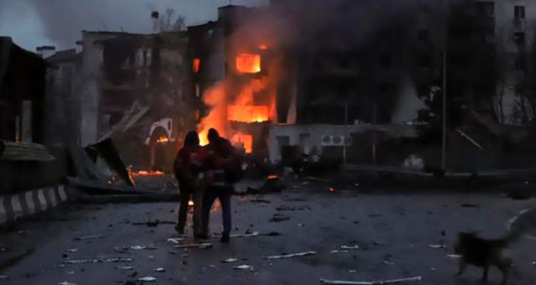 ¿Puede alguna nación marginarse de la trifulca?