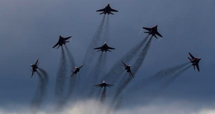 Rusia advierte escenario potencialmente peligroso ante eventual envío de aviones polacos a Ucrania