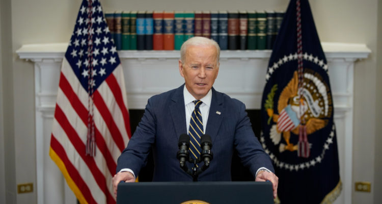 Rusia pagará un alto precio si recurre a armas químicas en Ucrania, asegura Joe Biden