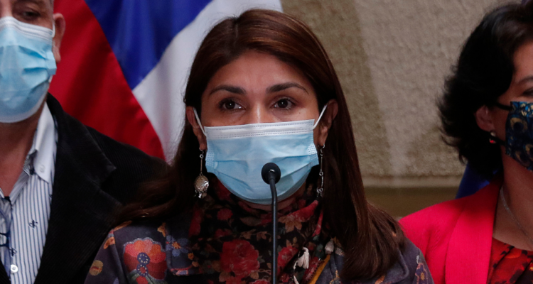 Silvia Silva renuncia CUT