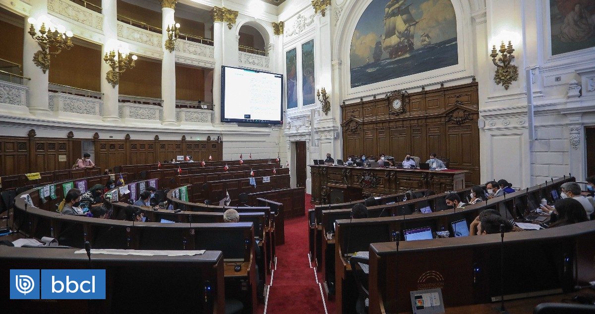 Convención siguen negociaciones para llegar a acuerdo en propuesta de