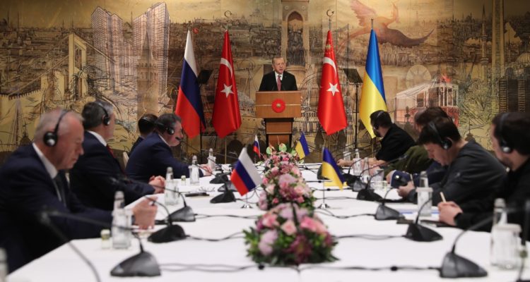 Negociaciones en Estambul.