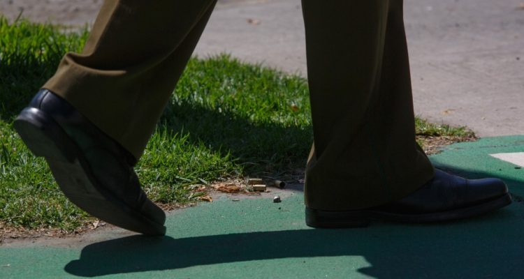 Una riña grupal dejó lesionados a dos carabineros que intentaron separar a los involucrados