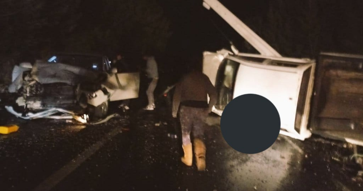 Cuatro lesionados deja colisión múltiple en Santo Domingo: un conductor quedó atrapado
