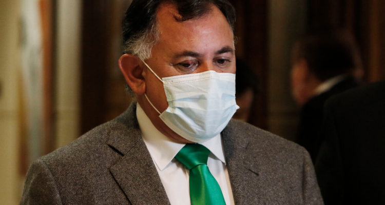 Polémica por “felicitaciones” de personeros de Gobierno al diputado Aedo por rechazar quinto retiro