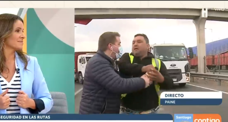 Agresión de camioneros a notero