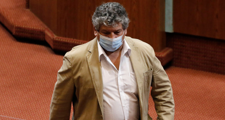 “Es una mariconada”: Diputado Alinco critica duramente al Gobierno por fracaso del quinto retiro