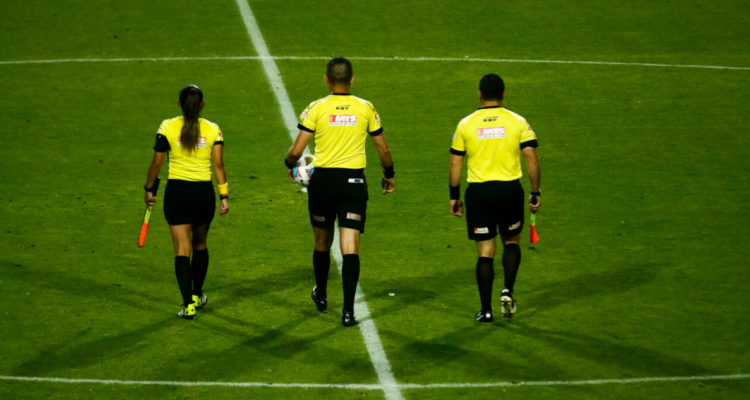 arbitros-comision-paro