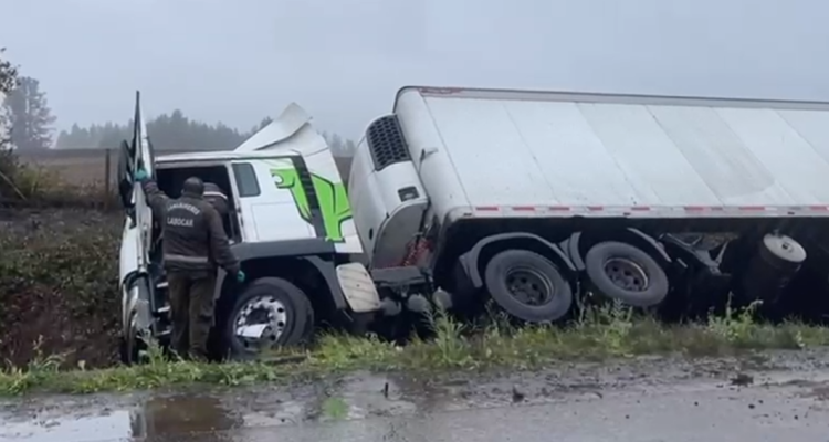 Ministro de Transportes suspende agenda en Bío Bío tras postergación de vuelos a Concepción por clima