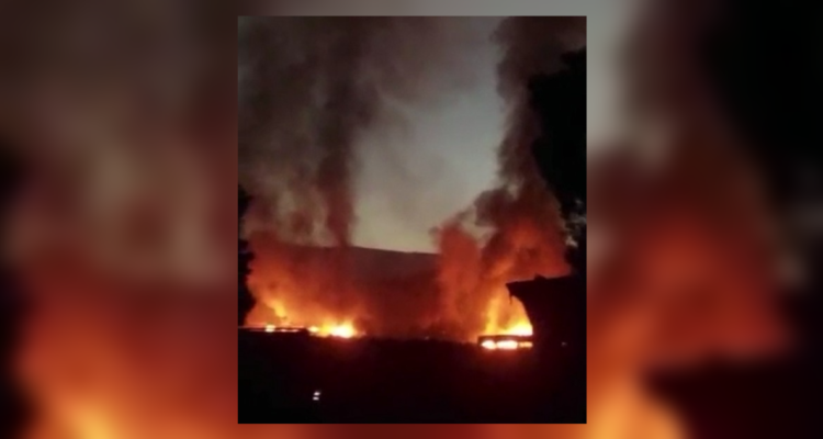 Imagen de un ataque incendiario en Contulmo