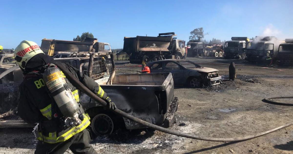 Gobierno por ataque incendiario en Los Álamos.
