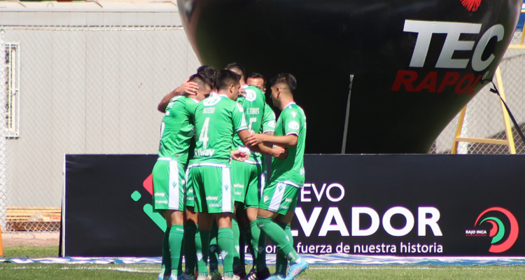 Audax celebra ante Cobresal
