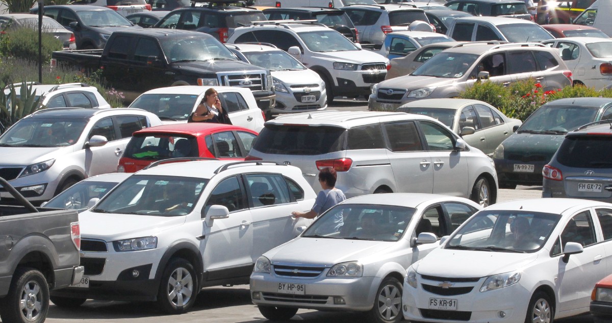 Los modelos de autos más robados en Chile y los días y horarios en que más se concentra este delito