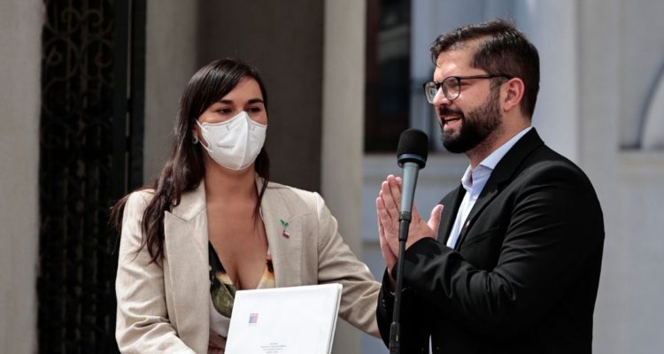 Boric reunión Siches