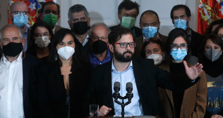 “Como Gobierno vamos a hacer valer la ley”: Presidente Boric ratifica ultimátum de ministra Siches