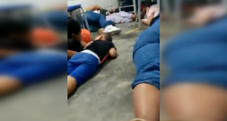 Video: celebración por Día del Niño en Colombia termina en enfrentamiento armado entre guerrillas