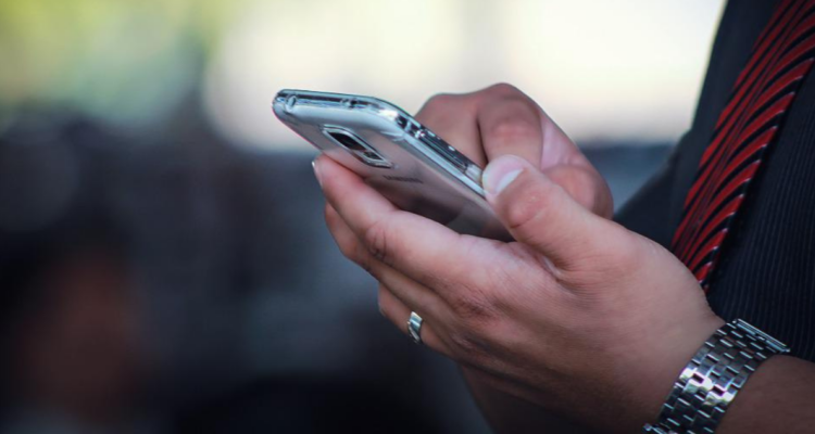 Más de $5 millones pagará VTR a extrabajador que subió vídeos de clientes a red social