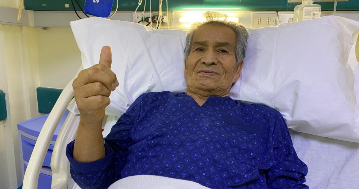compleja cirugía de hombre de 61 años