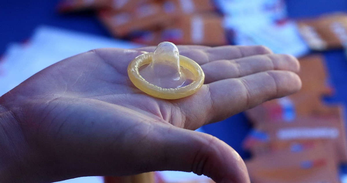 Alertan por condones defectuosos entregados en sendas actividades en Coquimbo y La Serena