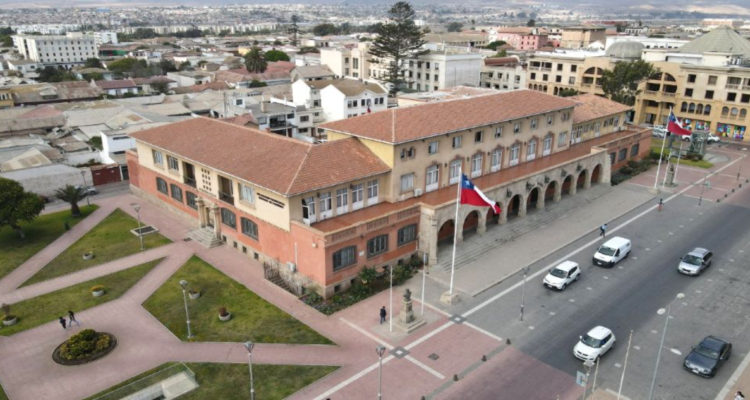 Críticas por millonario “pago adicional” a funcionario de confianza de gobernadora de Coquimbo