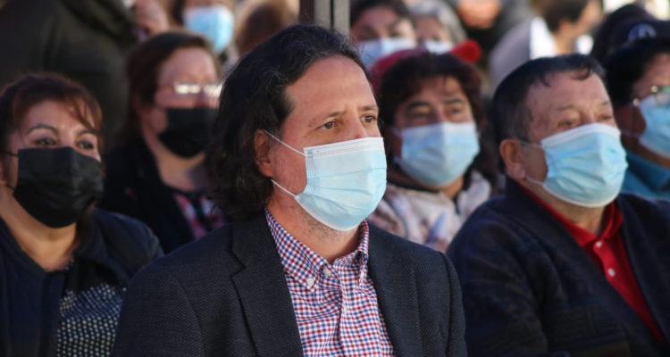 Polémica por apoyo al Apruebo de delegado presidencial de La Araucanía: Gobierno prepara instructivo