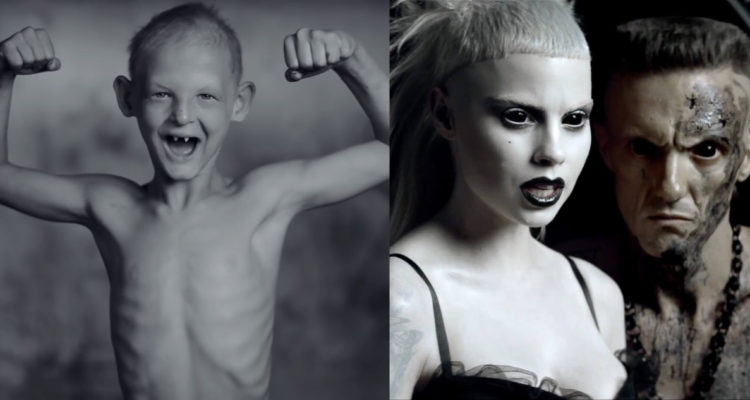 El grupo Die Antwoord en el videoclip Ugly Boy. A su lado, una fotografía del hijo adoptivo en uno de sus videoclips.