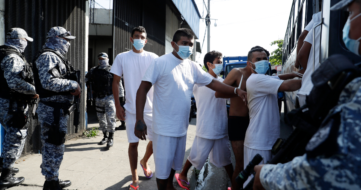 El Salvador entra en vigor reforma penal catalogada como mordaza por la prensa