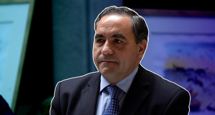 Entrevista senador Fidel Espinoza