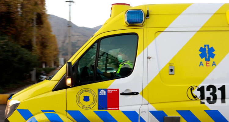 Estudiante en estado grave tras dispararse en el patio de su liceo en Santa Cruz