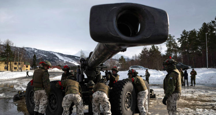 Finlandia desafía a Rusia e indica que probablemente se unirá a OTAN