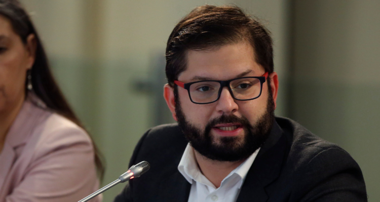 gabriel boric muestra preocupación por aumento de rechazo