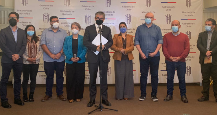 gobierno-cut – sueldo mínimo