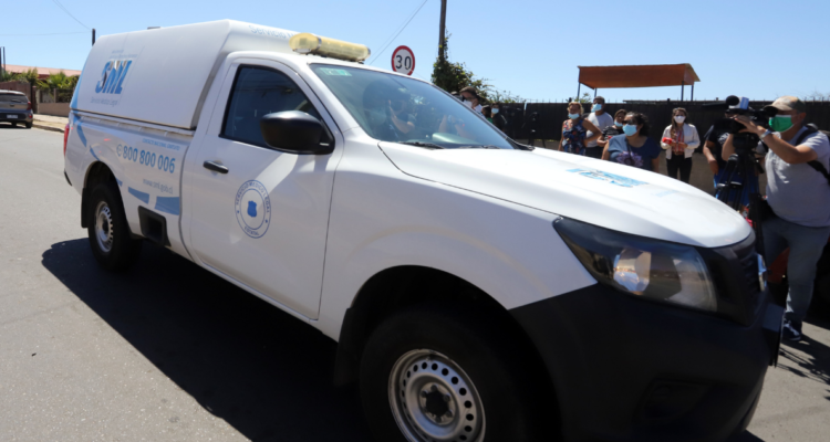 Encuentran muerto a hombre al interior de un vehículo en Chonchi: investigan causas del deceso