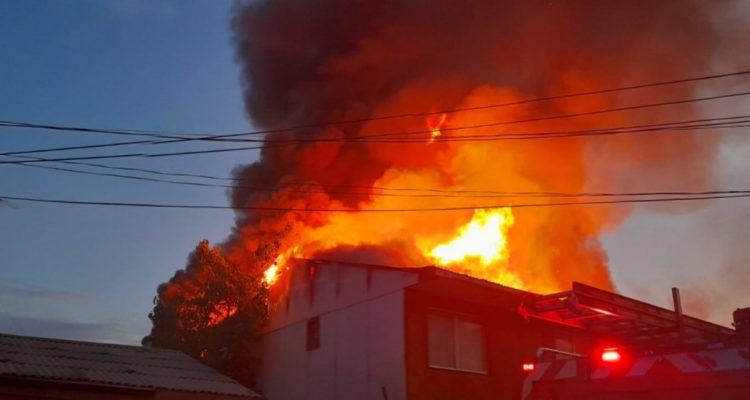 Incendio en casa de La Florida