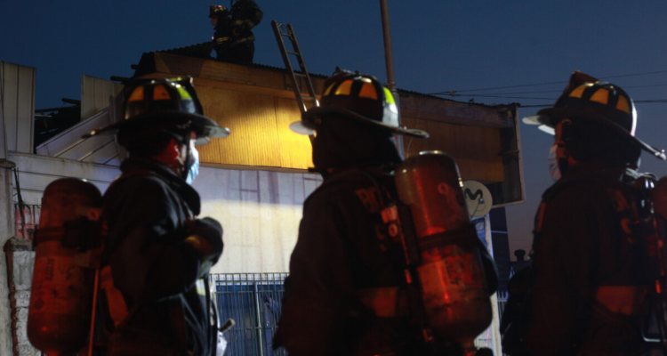 incendio vivienda Los Ángeles